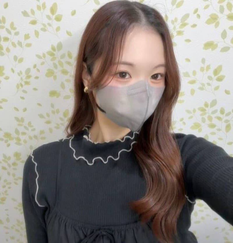 FC2-PPV-4812512: Shy 19-Year-Old College Girl’s Amateur Debut