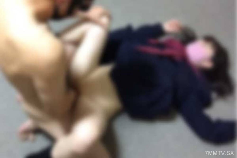 FC2-PPV-4817274 Beautiful Woman in Uniform Plays with Male Friend | Deep Penetration & Creampie