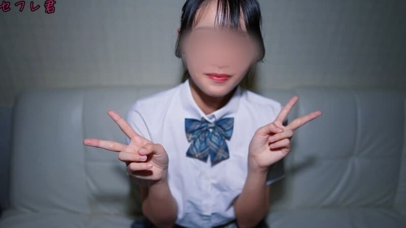 FC2-PPV-4820365 *Special angle* After falling in love at first sight with the beautiful convenience store clerk, he heads to a love hotel after work ♡ 18-year-old with a model-like body and firm breasts, gets wet easily and gets dripping wet - her first r